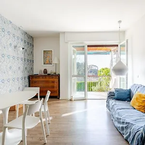  Apartment Sea View With Private Garden